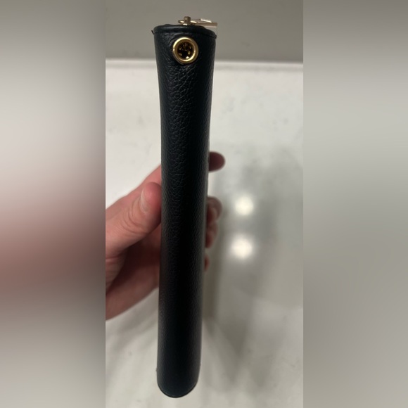 Marc Jacobs “The Wallet” Black Zip Around Leather Wallet – Gold Hardware - Picture 5 of 12